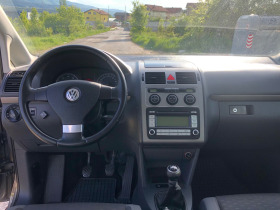 VW Touran 1.6I газ, климатроник, автопилот. Фейслифт , снимка 7