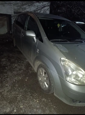 Toyota Corolla verso - 1500 € / 2933.74 лв. - 15696509 2