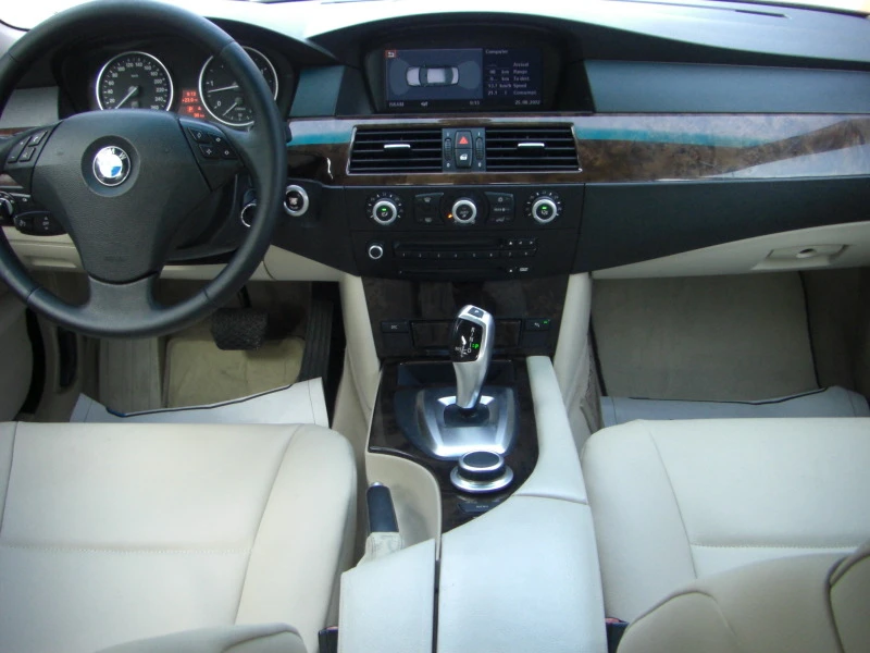 BMW 525 d 3.0d NAVI AVTOMAT, снимка 10 - Автомобили и джипове - 43445904