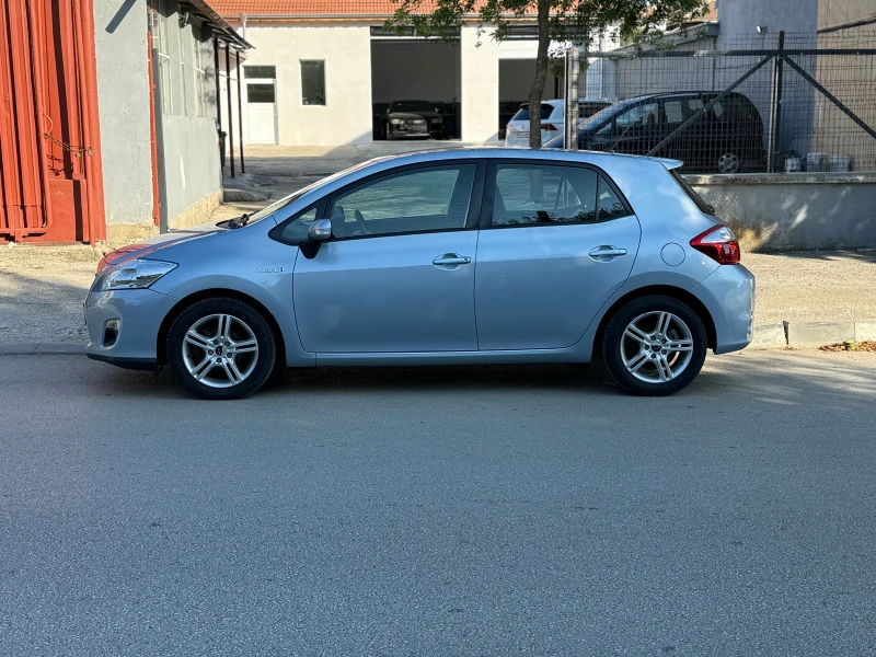 Toyota Auris Hybrid Швейцария, снимка 3 - Автомобили и джипове - 47035386