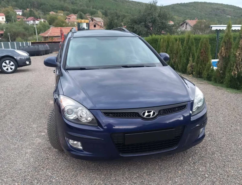 Hyundai I30 CW 1.6CRDi-90HP, снимка 9 - Автомобили и джипове - 47396905