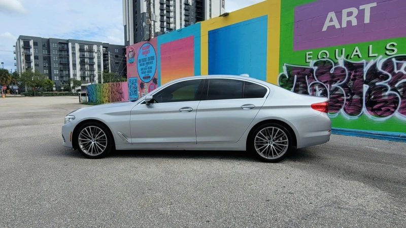 BMW 530 RWD* KEYLESS* , снимка 4 - Автомобили и джипове - 47748910