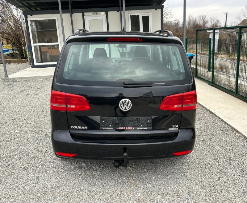 VW Touran 1.6TDI* 7 МЕСТЕН* ПОДГРЕВ, снимка 5 - Автомобили и джипове - 48164137