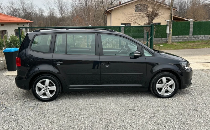 VW Touran 1.6TDI* 7 МЕСТЕН* ПОДГРЕВ, снимка 8 - Автомобили и джипове - 48164137