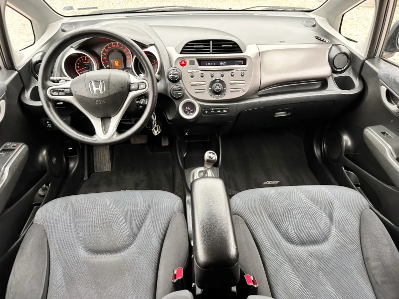 Honda Jazz 1.4 АВТОМАТ, снимка 10 - Автомобили и джипове - 48375844