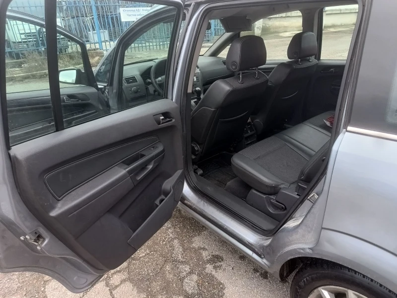 Opel Zafira, снимка 6 - Автомобили и джипове - 48500266