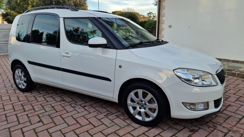 Skoda Roomster 1.2TSI DSG , снимка 3 - Автомобили и джипове - 48855971