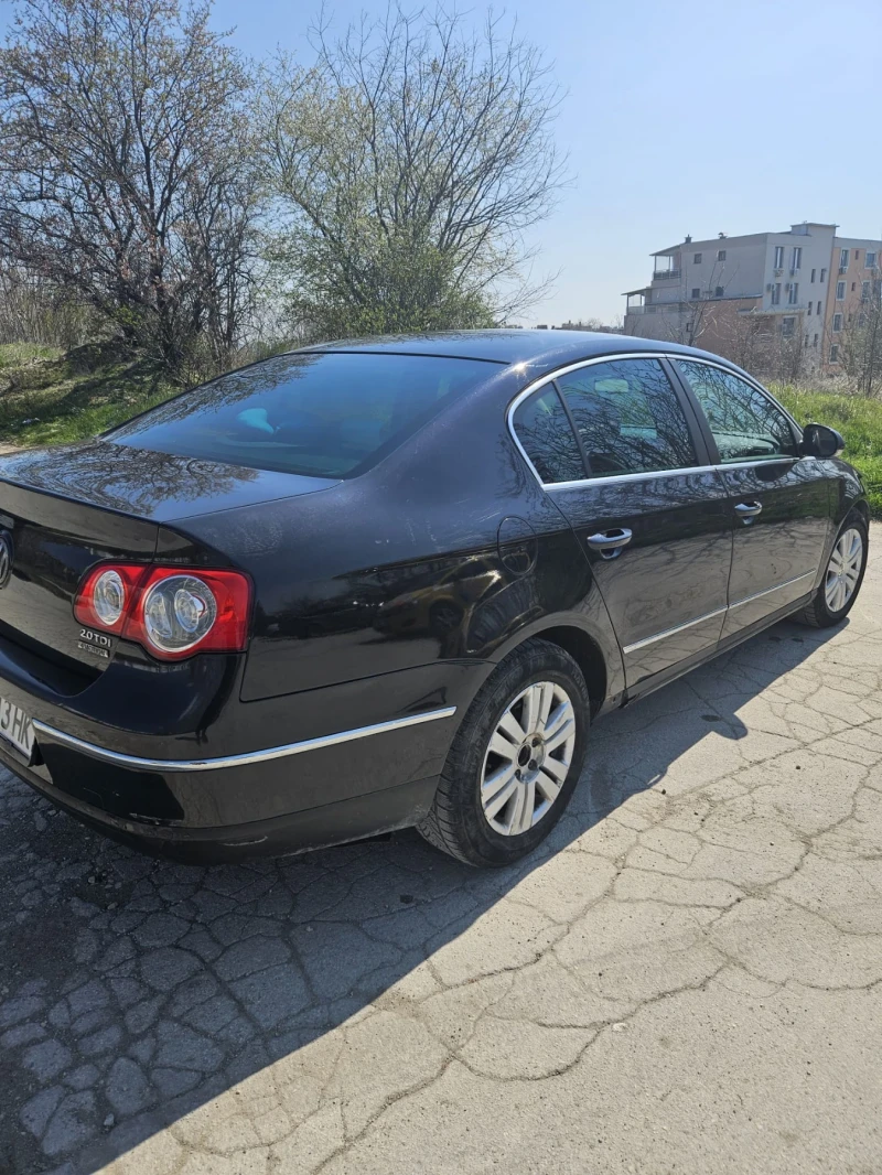 VW Passat, снимка 5 - Автомобили и джипове - 49584594