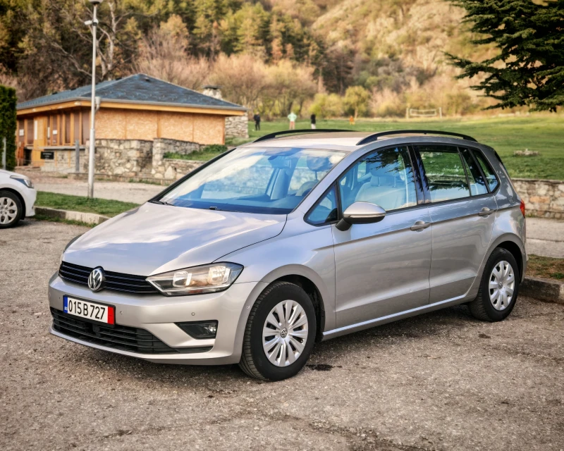 VW Golf Sportsvan НАВИ-КОЖА-ДИСТРОНИК, снимка 3 - Автомобили и джипове - 49691946