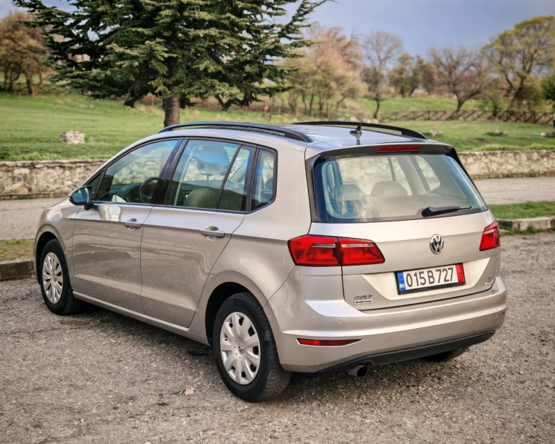 VW Golf Sportsvan НАВИ-КОЖА-ДИСТРОНИК, снимка 5 - Автомобили и джипове - 49691946