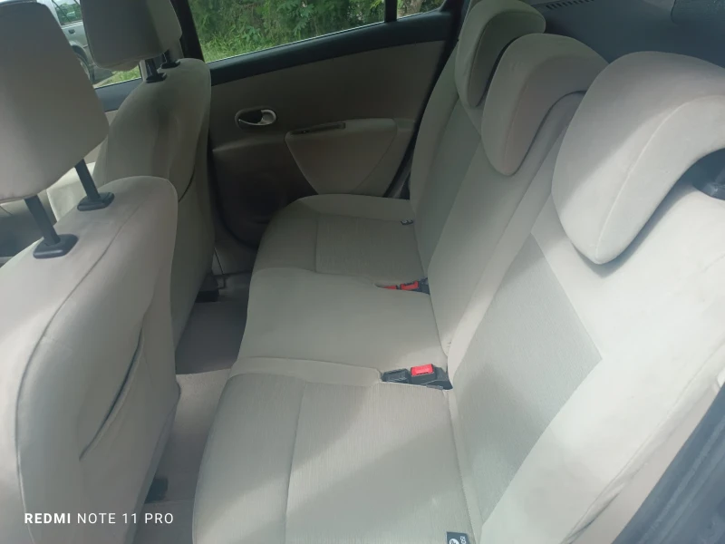 Renault Clio, снимка 7 - Автомобили и джипове - 51171299