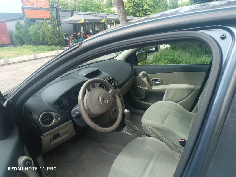 Renault Clio, снимка 6 - Автомобили и джипове - 51171299