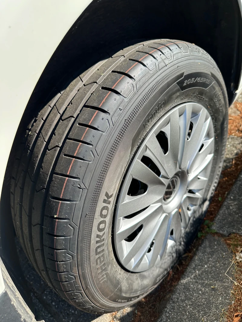 VW Caddy 2.0 TDI, снимка 6 - Автомобили и джипове - 52268436