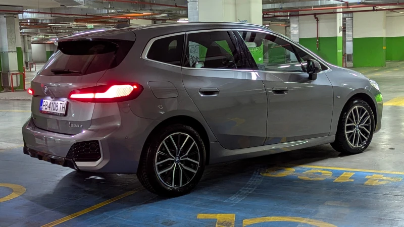 BMW 2 Active Tourer 225e xDrive Plug-in, снимка 8 - Автомобили и джипове - 52638210