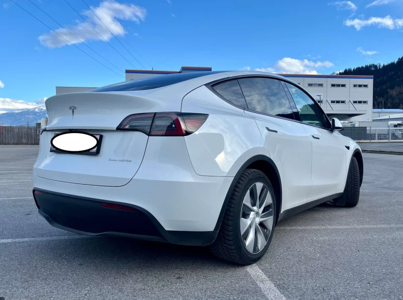 Tesla Model Y Long Range, снимка 2 - Автомобили и джипове - 52870757