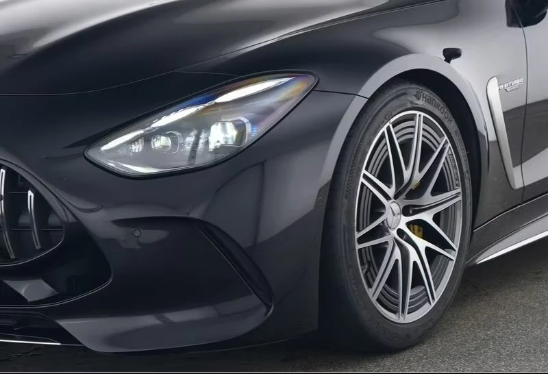 Mercedes-Benz AMG GT 63/4M+ /585HP/MASSAGE/BURM. 3D/NAVI/NAPPA/360/229h, снимка 2 - Автомобили и джипове - 54597962