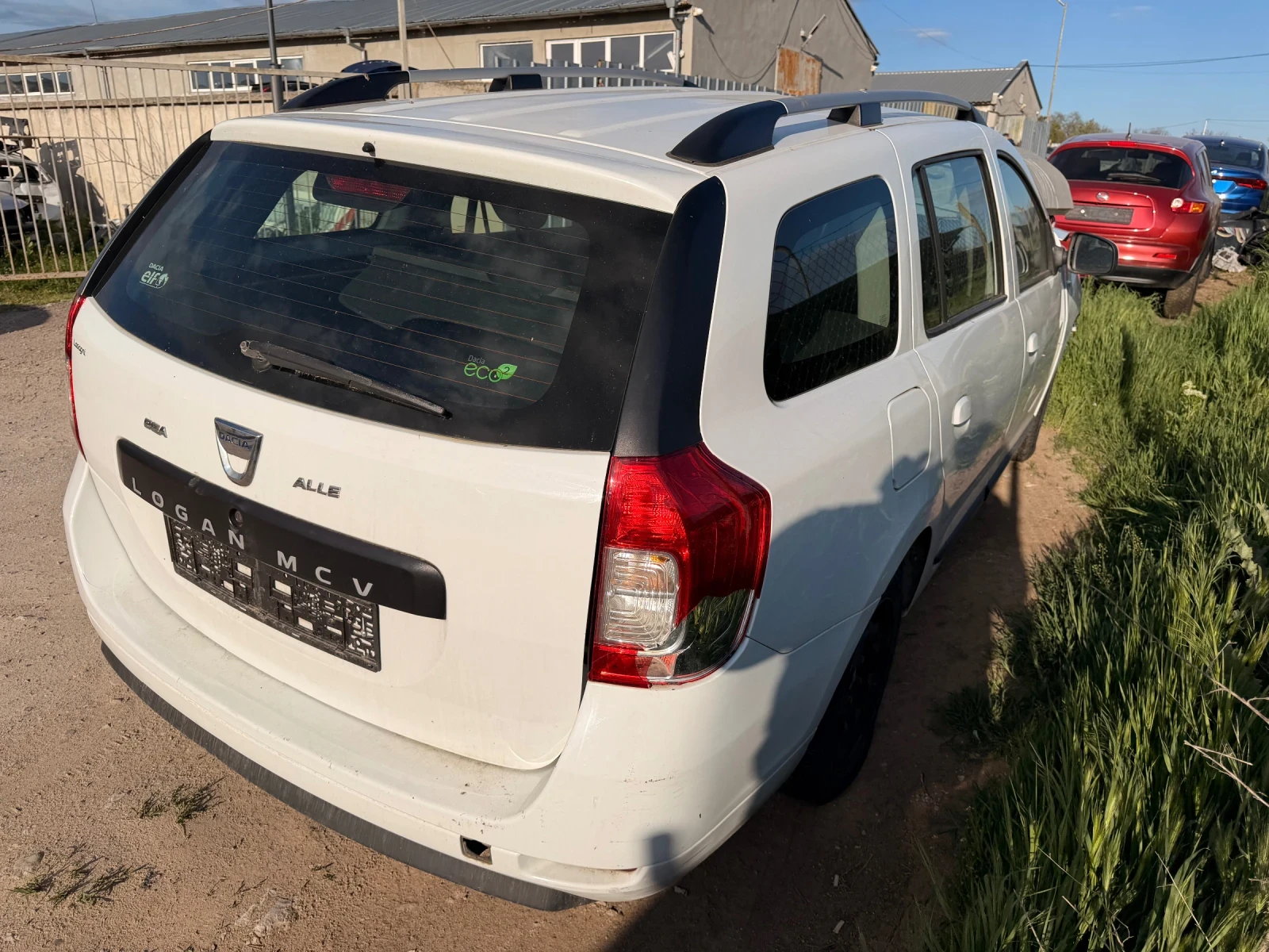 Dacia Logan 1.5DCI, снимка 3 - Автомобили и джипове - 25167375