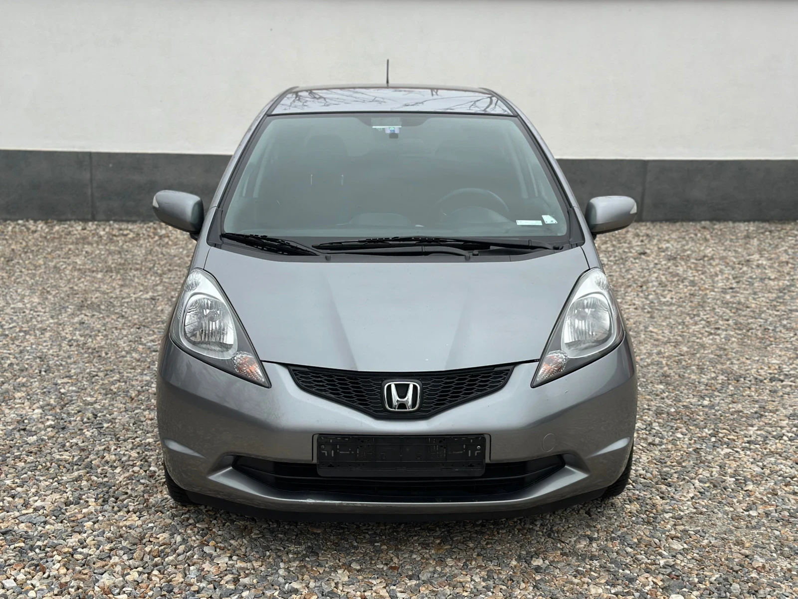 Honda Jazz 1.4 АВТОМАТ - изображение 2