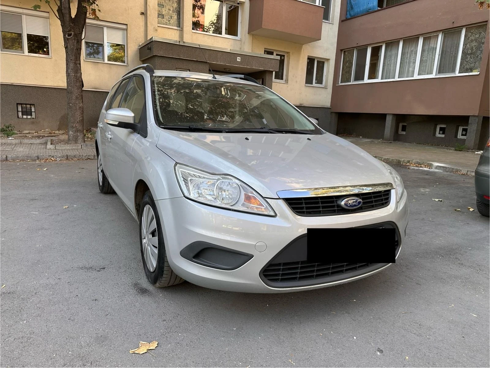 Ford Focus 1.6i Парктроник/Комби/Клима/Топ състояние! - изображение 2