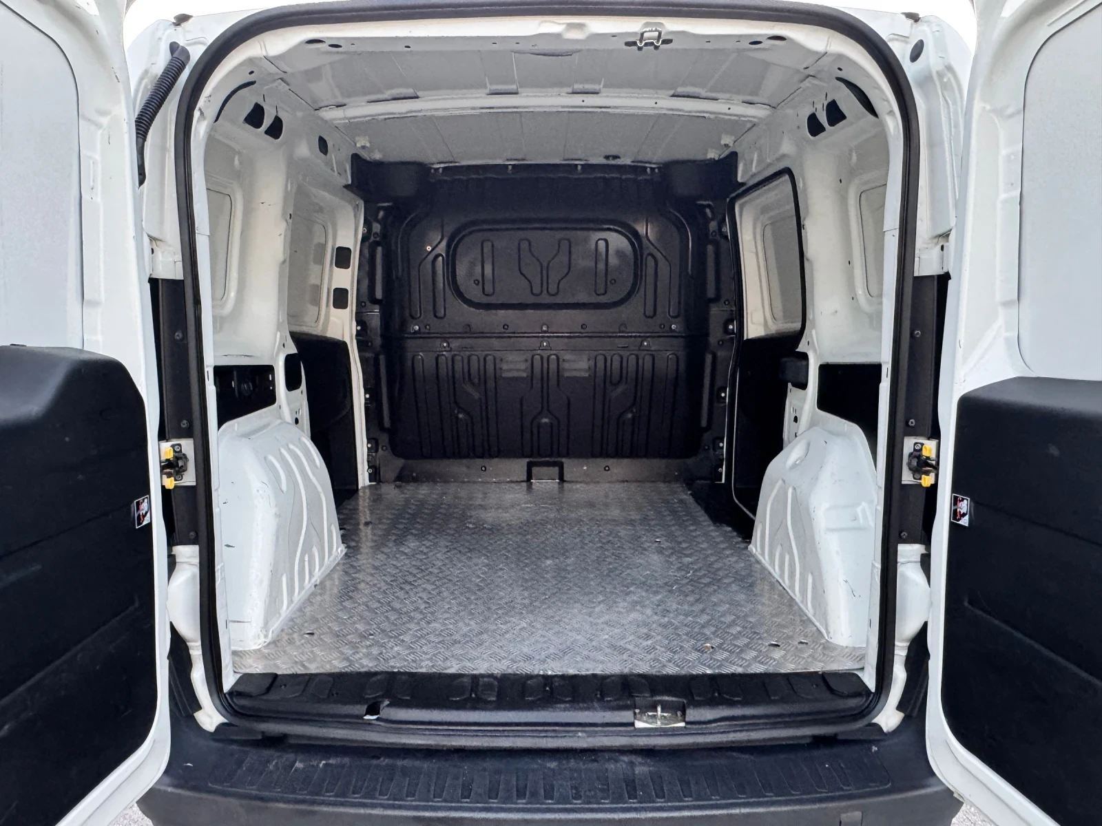 Fiat Doblo 1.3M-Jet ИТАЛИЯ - изображение 8