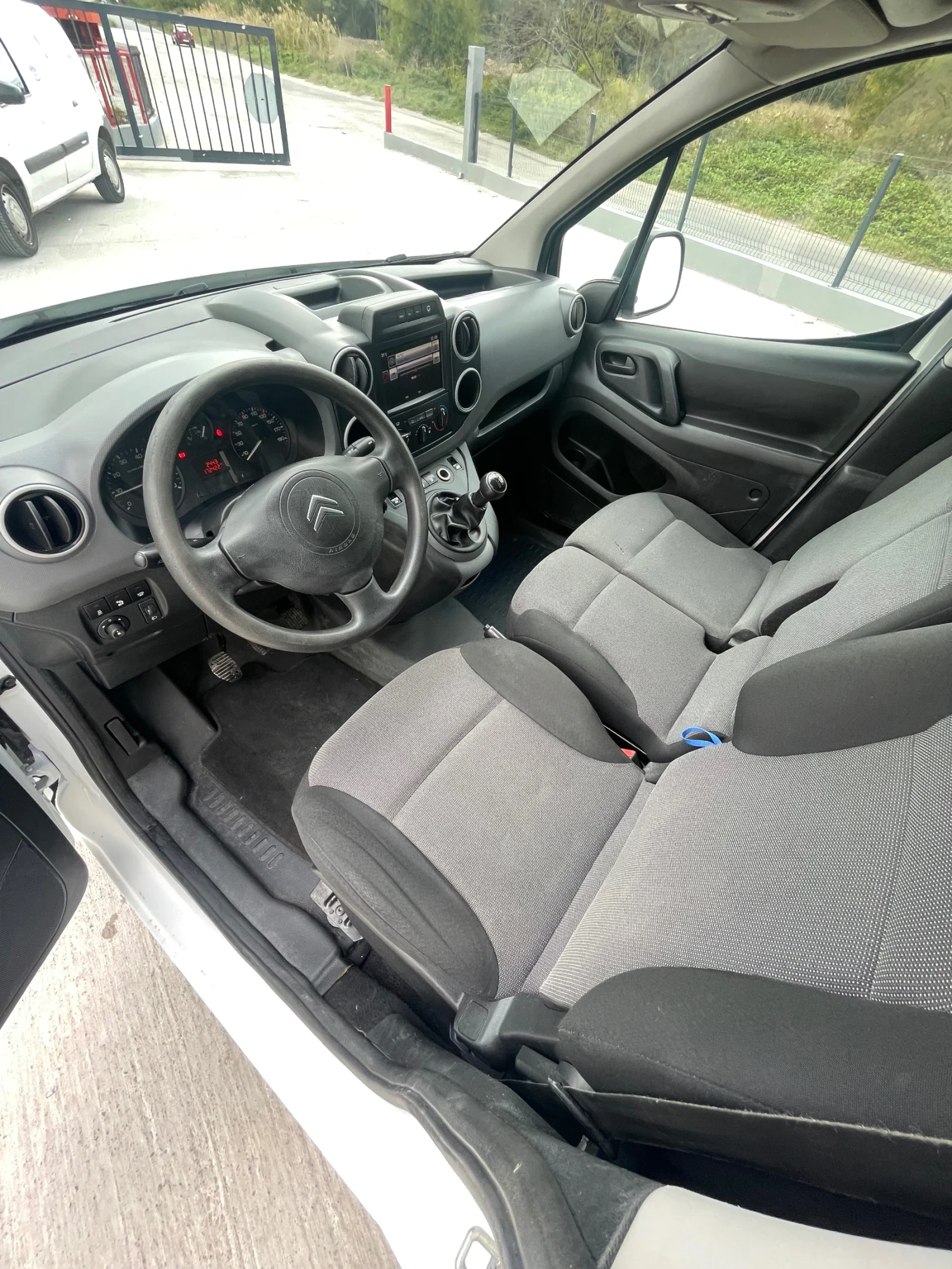 Citroen Berlingo 1.6blueHDI-99к.с. - изображение 8