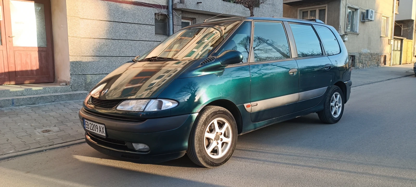 Renault Espace DT 2.2 , снимка 2 - Автомобили и джипове - 53801965