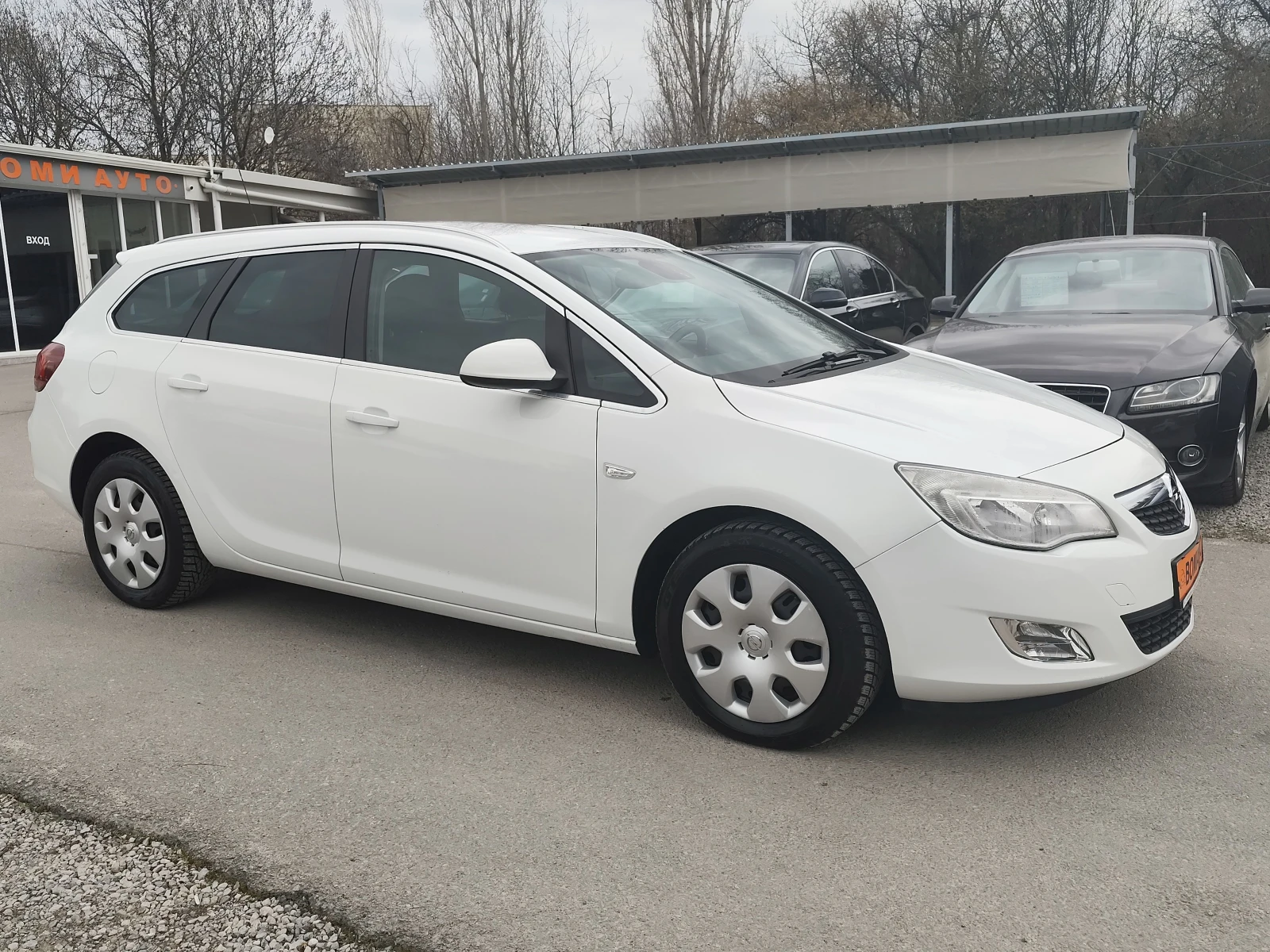 Opel Astra 1.7CDTi* EURO5A* Klimatronik* , снимка 3 - Автомобили и джипове - 53902866