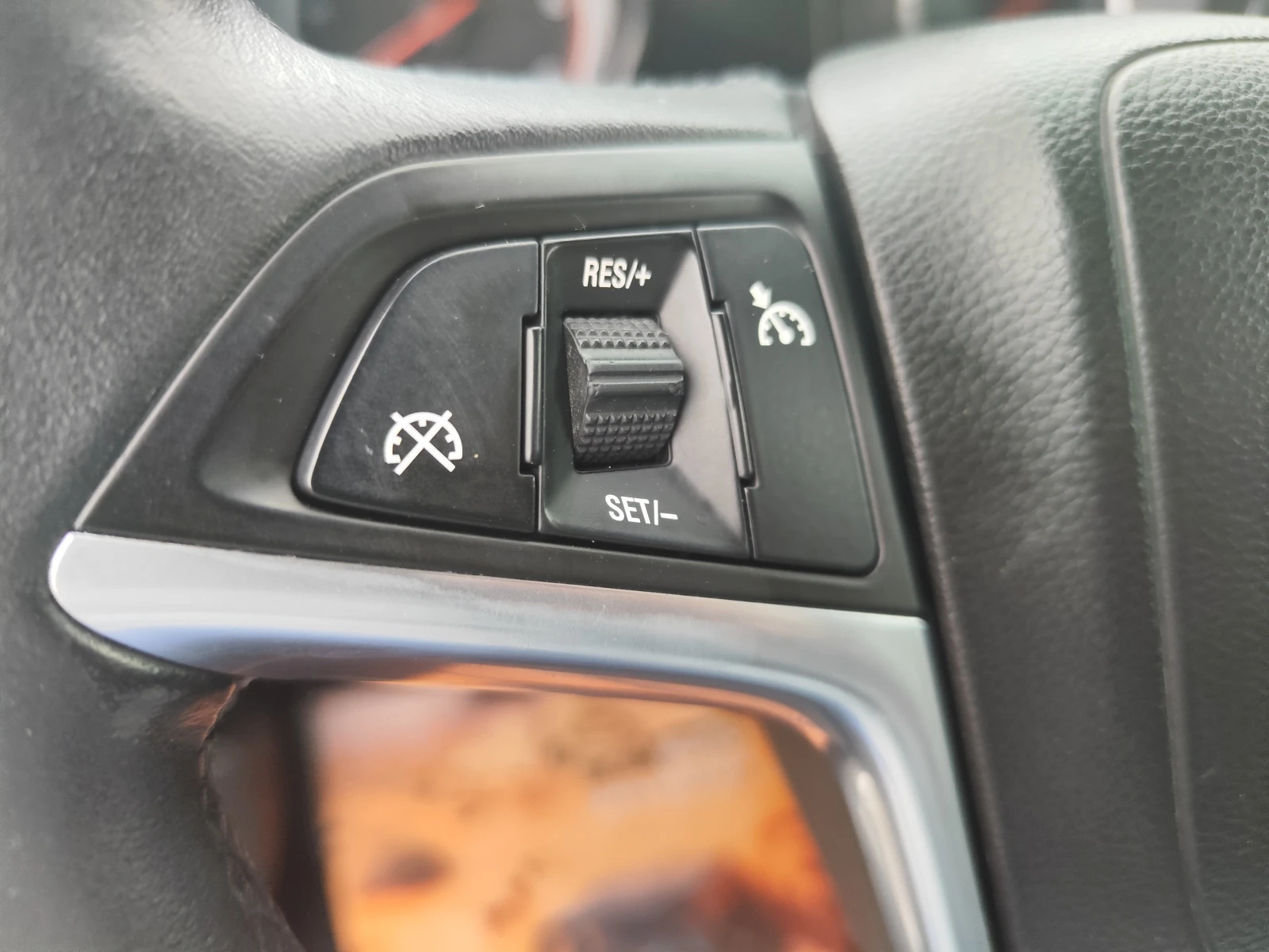 Opel Astra 1.7CDTi* EURO5A* Klimatronik* , снимка 10 - Автомобили и джипове - 53902866