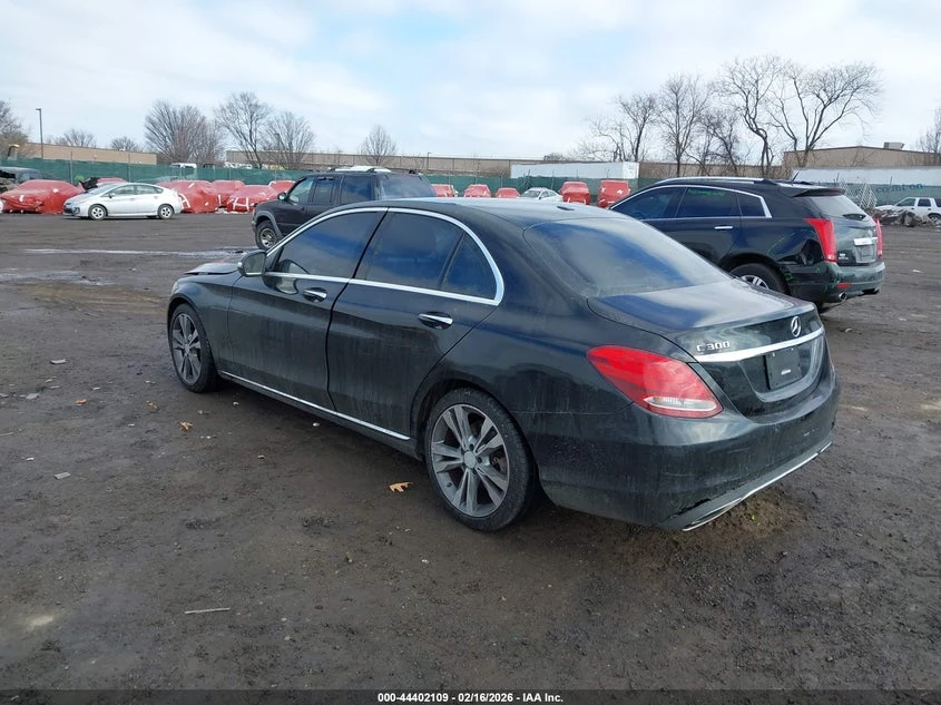 Mercedes-Benz C 300 2.0L I-4 DI, DOHC, VVT, TURBO, 241HP Rear Wheel | Mobile.bg � ����������� 3
