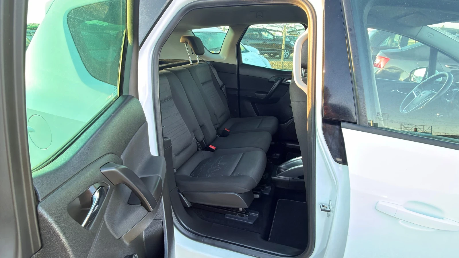 Opel Meriva 1.4i 100kc 115000km, снимка 10 - Автомобили и джипове - 54306005