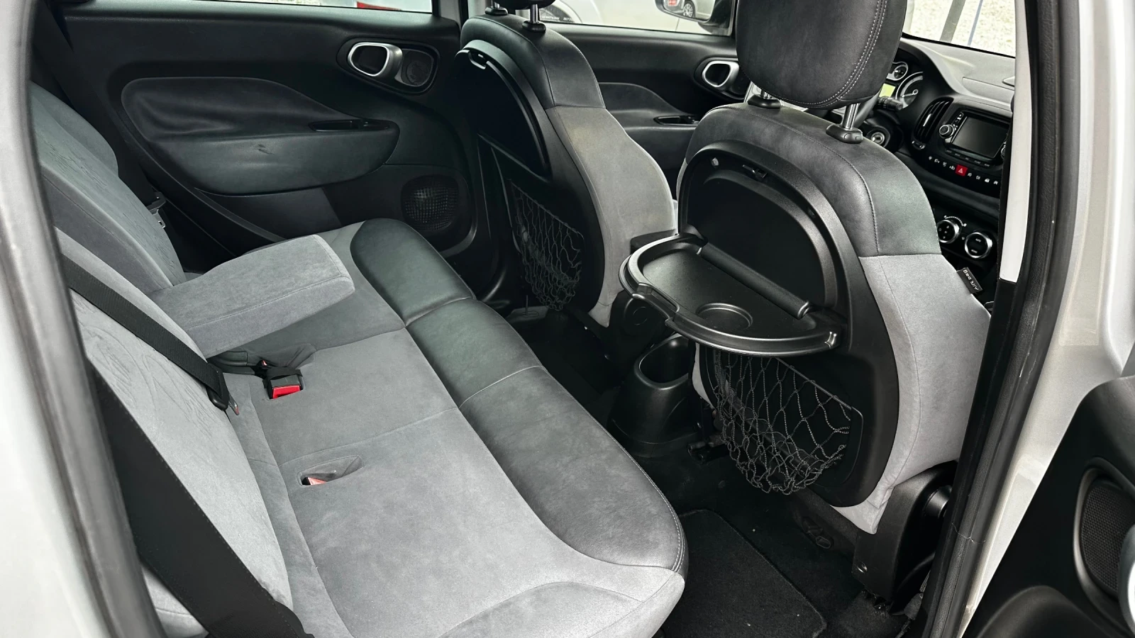 Fiat 500L Euro 5 LIVING-Италия 1.6mjet-Нави-170000км, снимка 9 - Автомобили и джипове - 54685255
