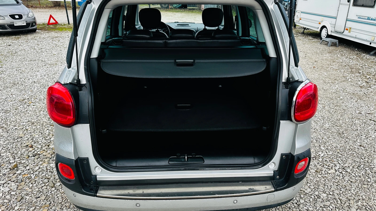 Fiat 500L 1.6mjet-Нави-170000км, снимка 13 - Автомобили и джипове - 54685255