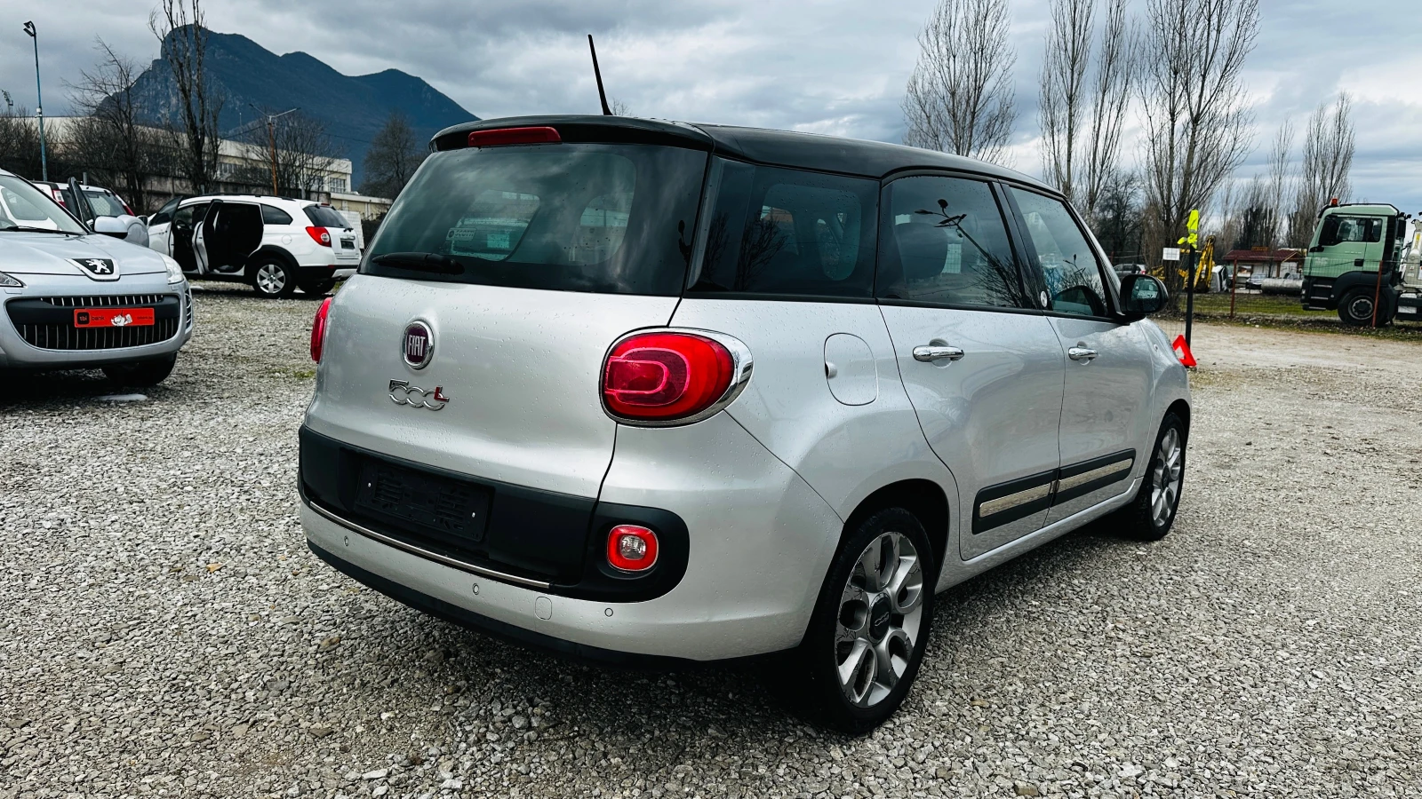 Fiat 500L 1.6mjet-Нави-170000км, снимка 5 - Автомобили и джипове - 54685255