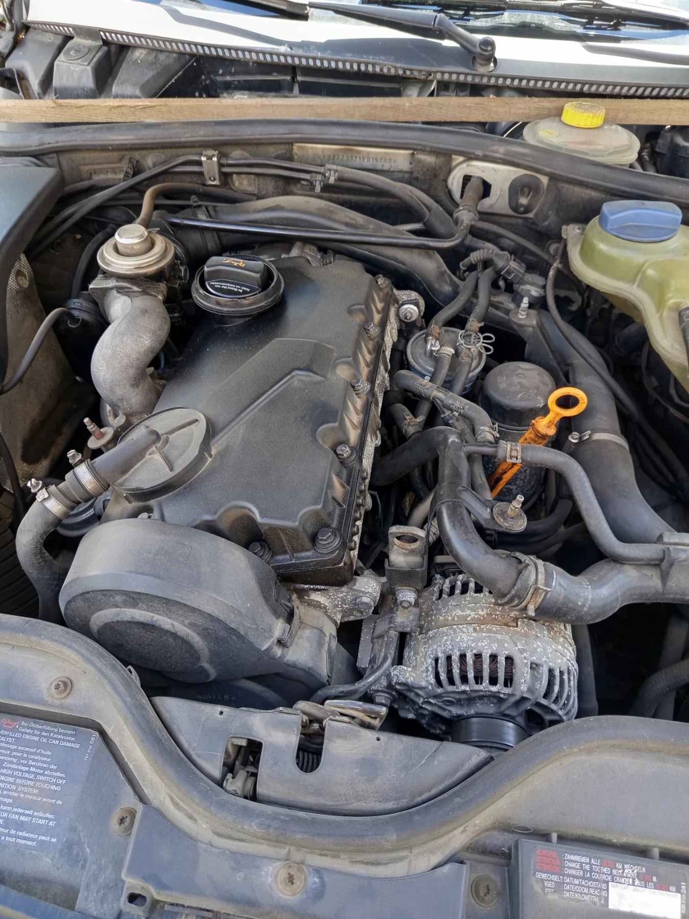 VW Passat 1.9тди, снимка 8 - Автомобили и джипове - 54770450