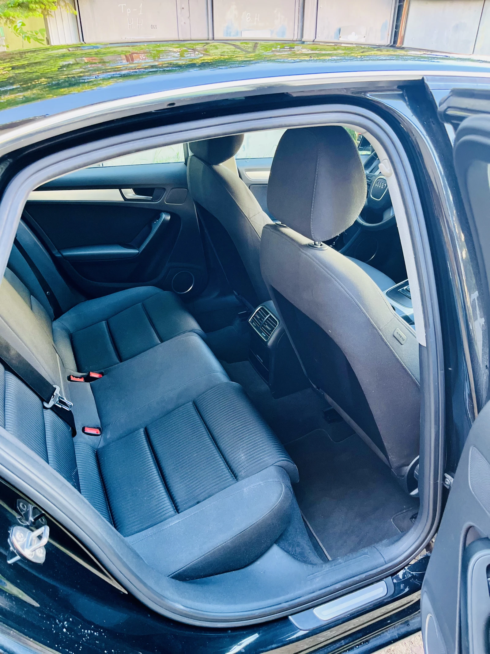Audi A4 1.8 ТFSI (B8), снимка 14 - Автомобили и джипове - 54789357