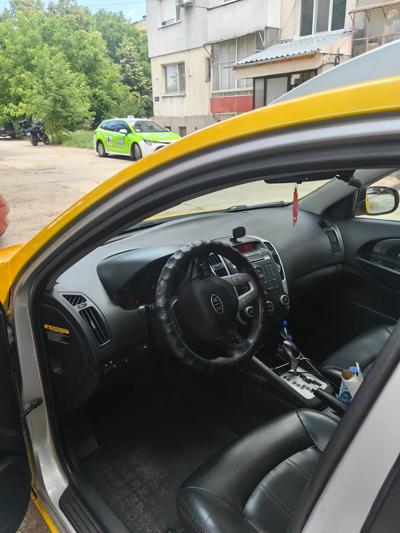 Kia Ceed 1.6 GAS AVTOMAT, снимка 10 - Автомобили и джипове - 54958183