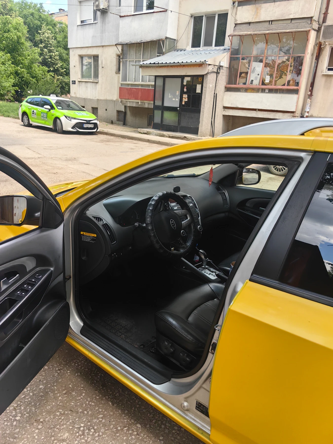 Kia Ceed 1.6 GAS AVTOMAT, снимка 12 - Автомобили и джипове - 54958183