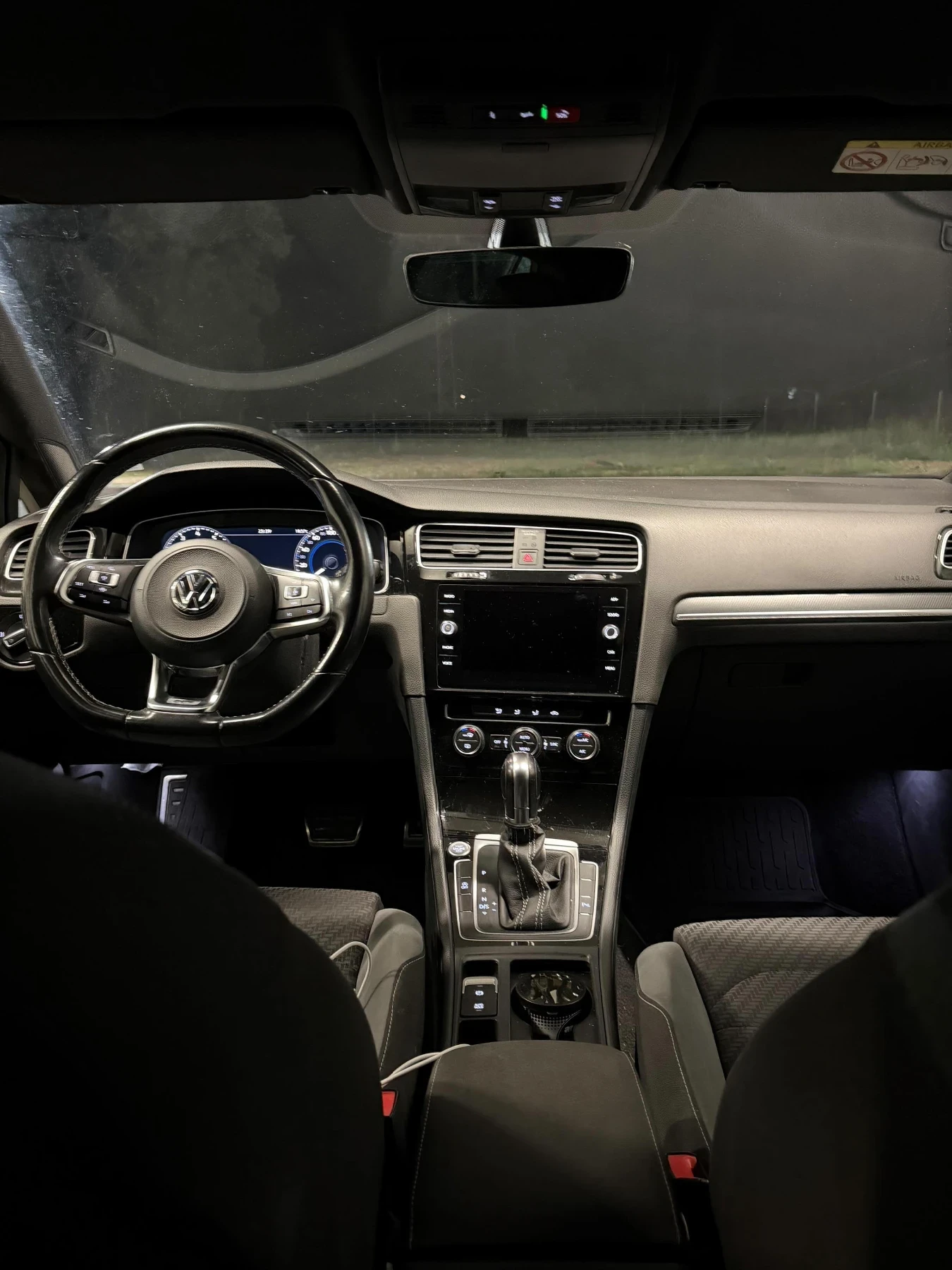 VW Golf VW Golf 7.5 3x R-LINE, снимка 5 - Автомобили и джипове - 55004254