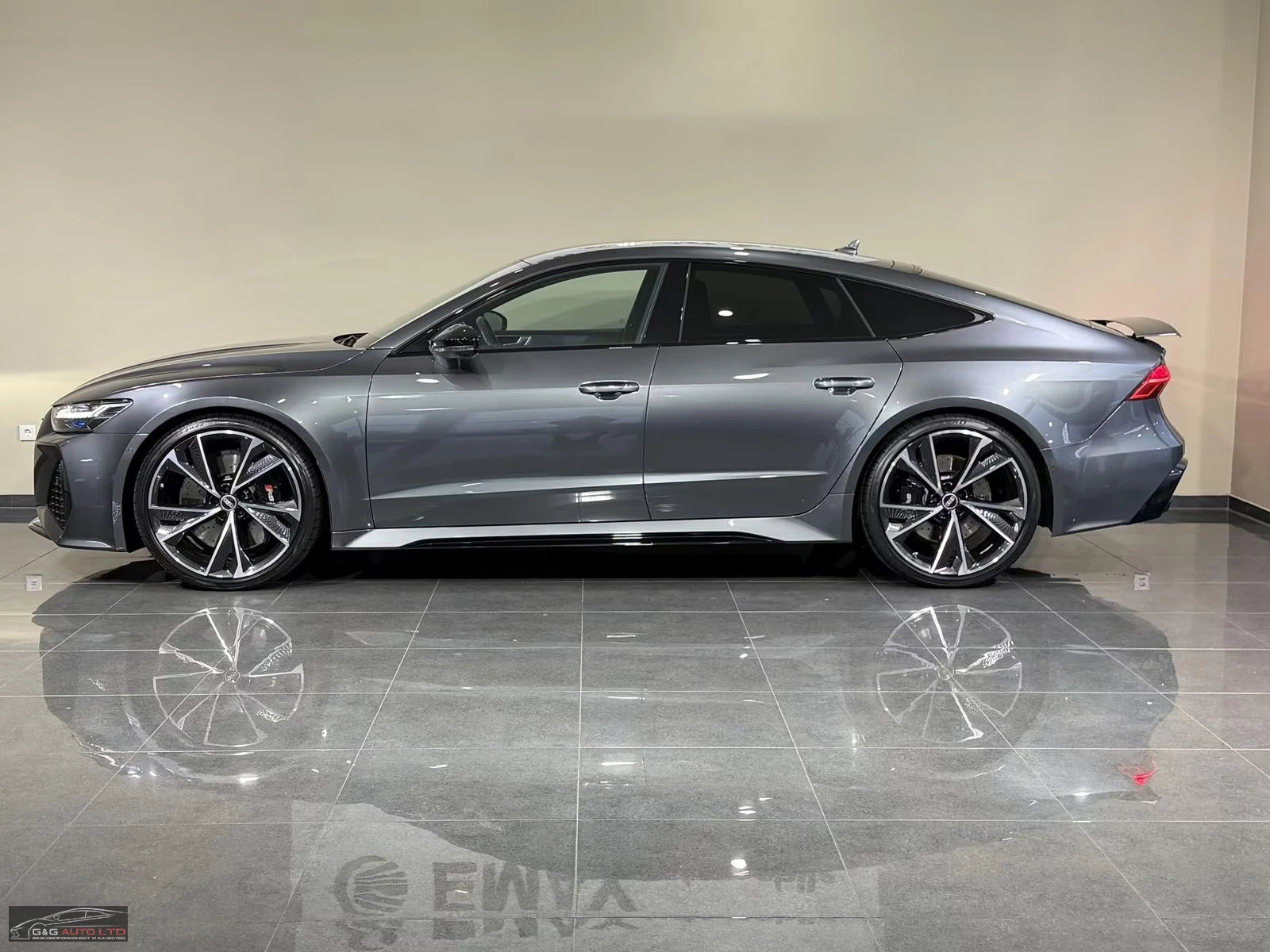 Audi Rs7 QUATTRO/600HP/HUD/360/SOFTCLOSE/ACC/496z, снимка 4 - Автомобили и джипове - 55087540