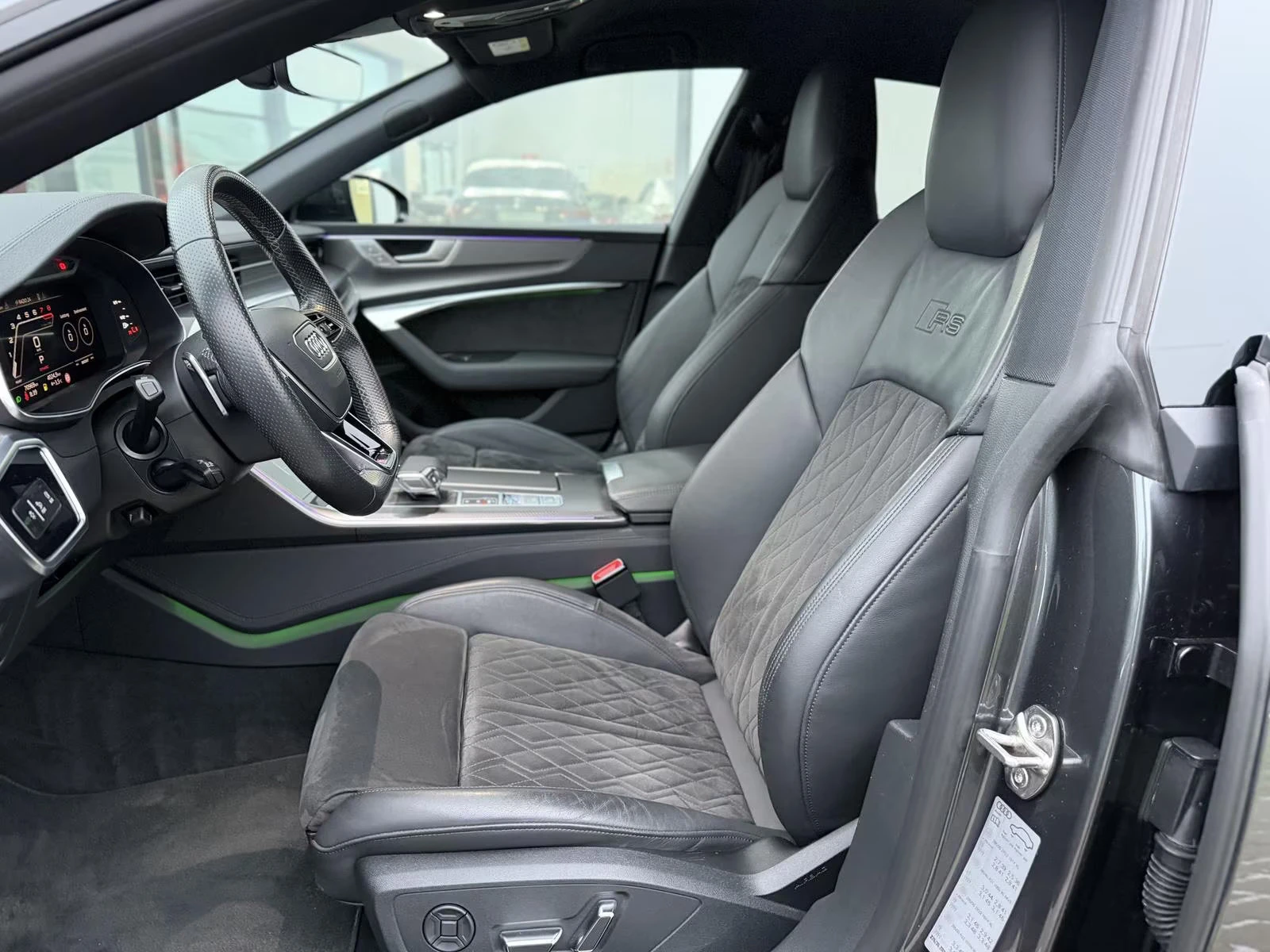 Audi Rs7 QUATTRO/600HP/HUD/360/SOFTCLOSE/ACC/496z, снимка 12 - Автомобили и джипове - 55087540