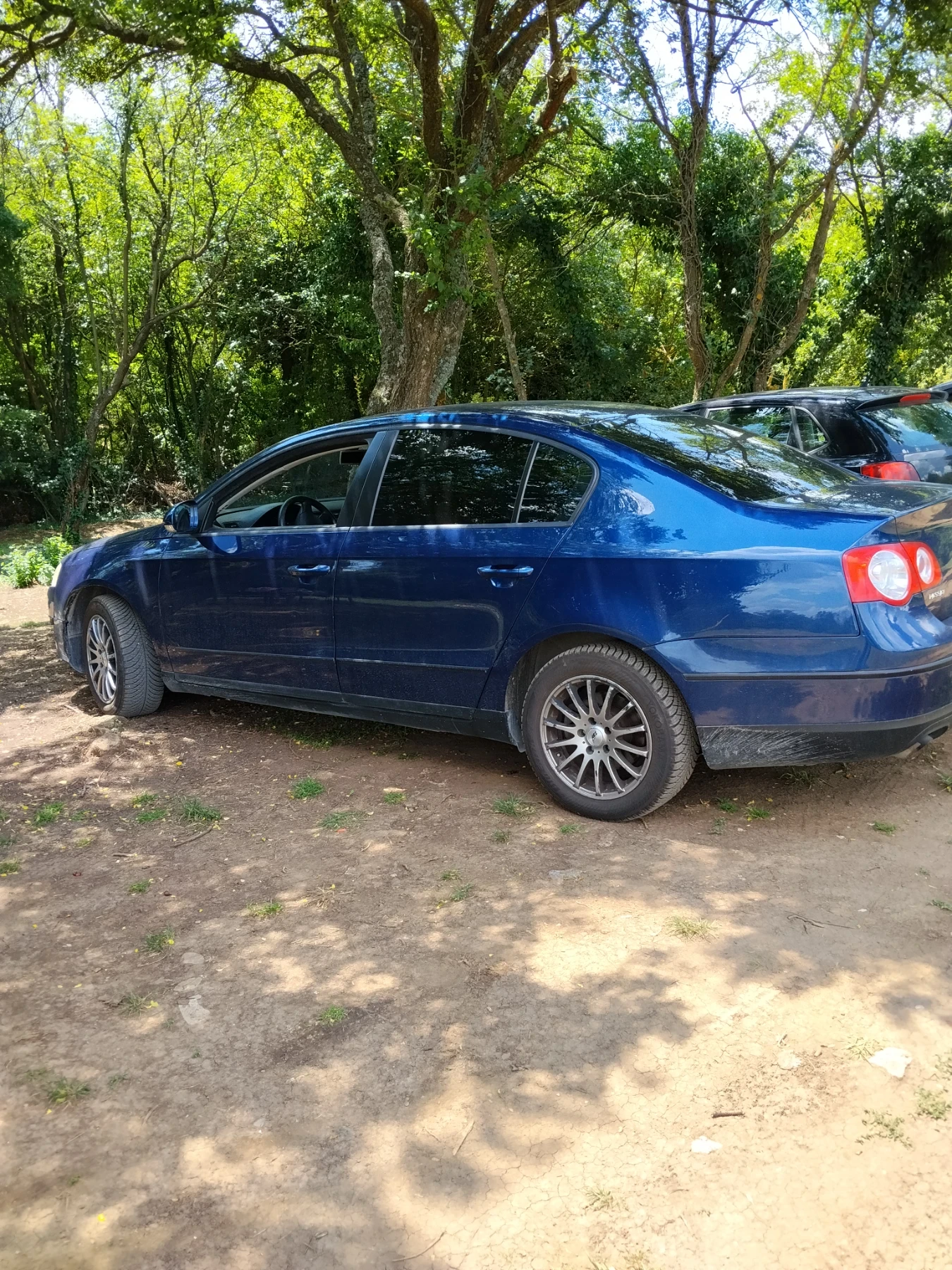 VW Passat, снимка 4 - Автомобили и джипове - 55323562