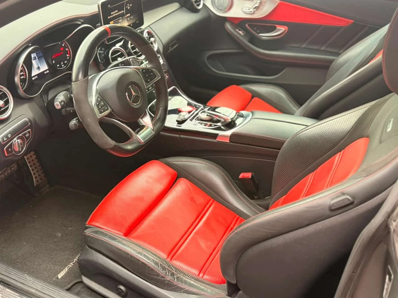 Mercedes-Benz C 63 AMG * COUPE* АВТОКРЕДИТ БЕЗ ПЪРВОНАЧАЛНА ВНОСКА* , снимка 5 - Автомобили и джипове - 55795944