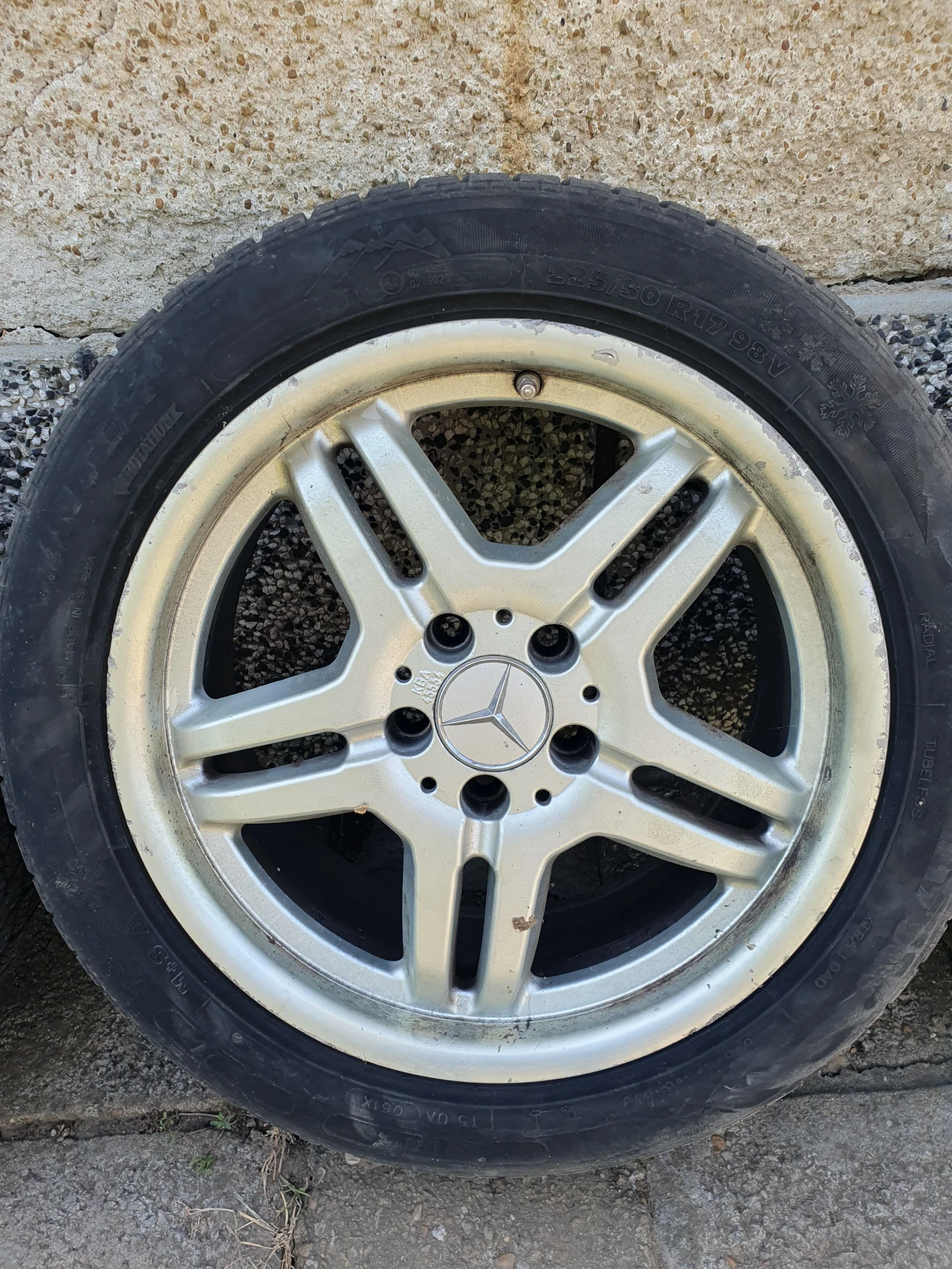Mercedes-Benz E 200, снимка 12 - Автомобили и джипове - 56107419
