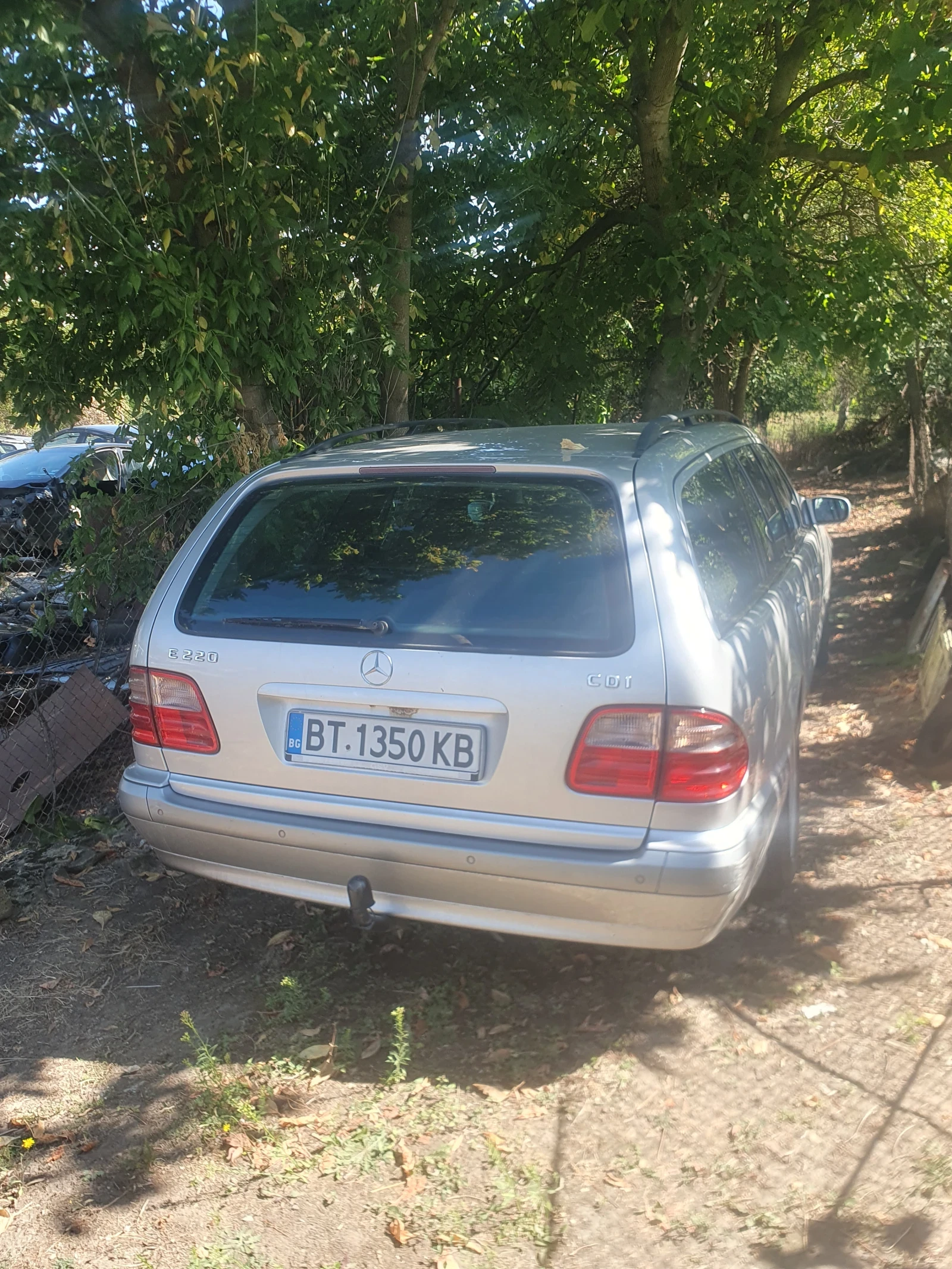 Mercedes-Benz E 200, снимка 5 - Автомобили и джипове - 56107419