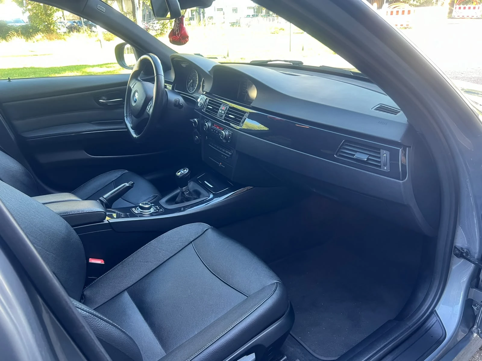 BMW 320, снимка 11 - Автомобили и джипове - 56624885
