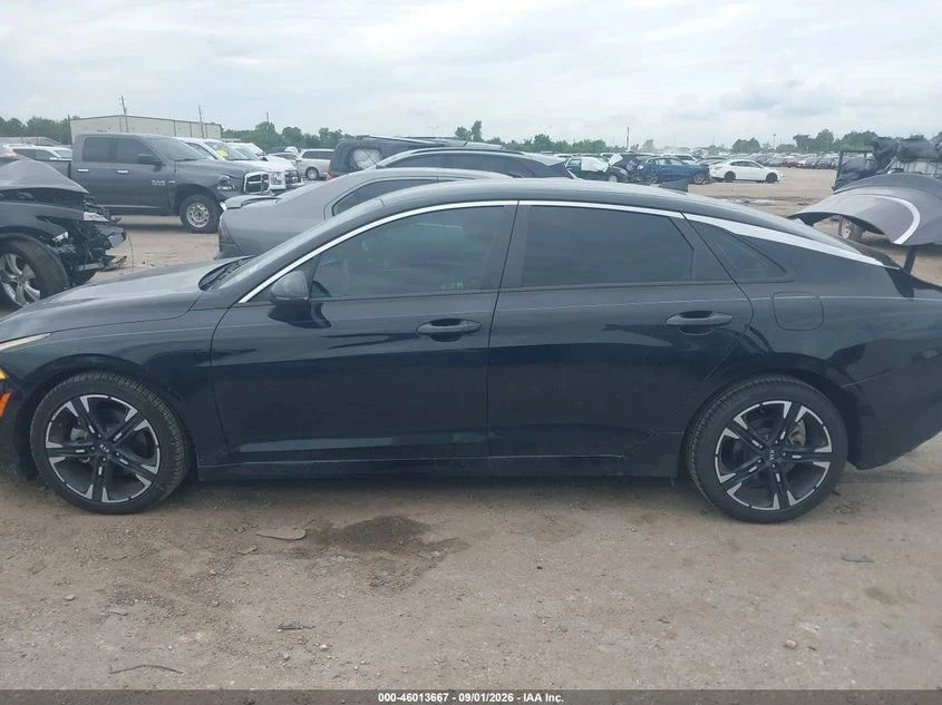 Kia K5, снимка 12 - Автомобили и джипове - 56686240