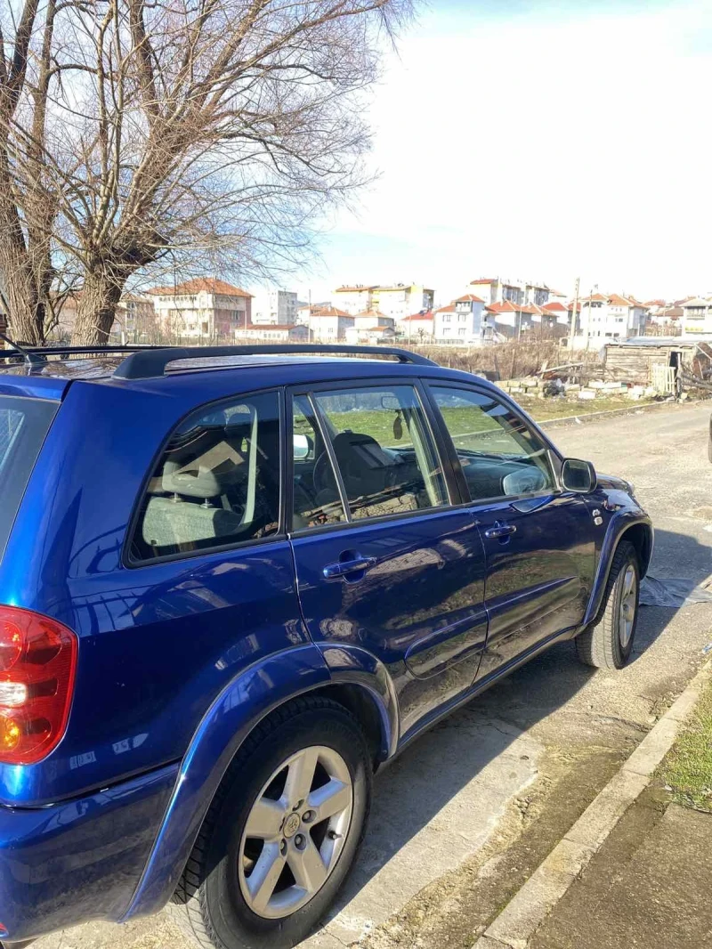 Toyota Rav4, снимка 8 - Автомобили и джипове - 48733435