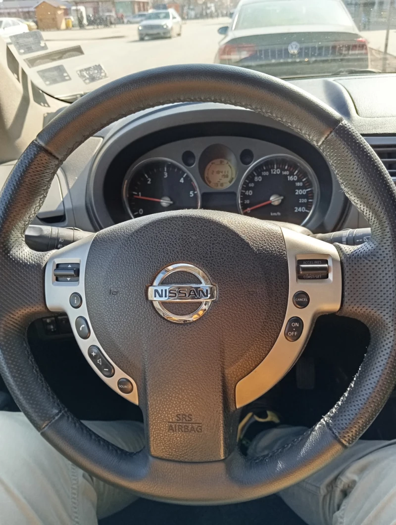 Nissan X-trail 2.2D, снимка 9 - Автомобили и джипове - 49349022