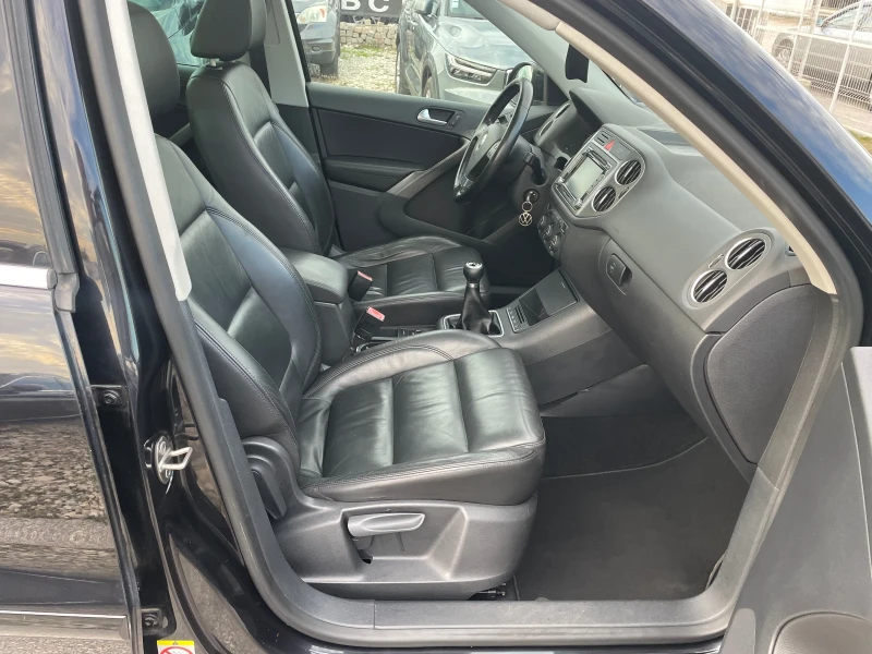 VW Tiguan 2.0TDi Full Options , снимка 13 - Автомобили и джипове - 52361313