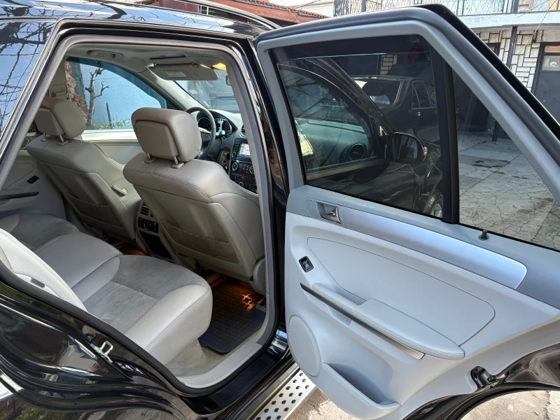 Mercedes-Benz ML 320 3.2 CDI 4-MATIC , снимка 12 - Автомобили и джипове - 53445273